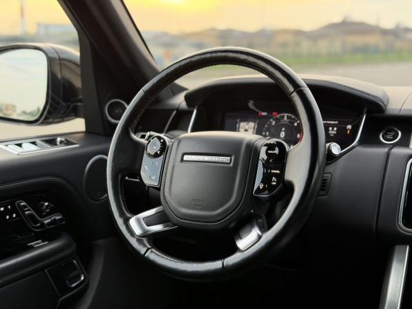 Land Rover Range Rover IV Рестайлинг с пробегом 2018 года, цена 4 750 000 рублей, 297456 км, внедорожник, Автокод Объявления