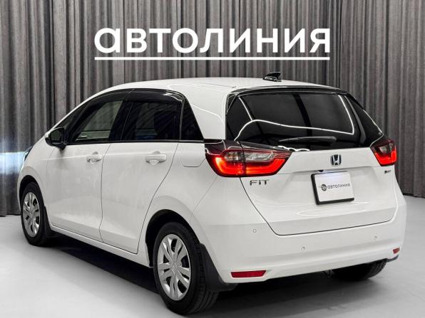 Honda Fit IV с пробегом 2020 года, цена 1 450 000 рублей, 88000 км, хэтчбек, Автокод Объявления