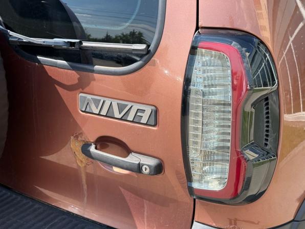 Chevrolet Niva I Рестайлинг с пробегом 2018 года, цена 650 000 рублей, 114177 км, внедорожник, Автокод Объявления