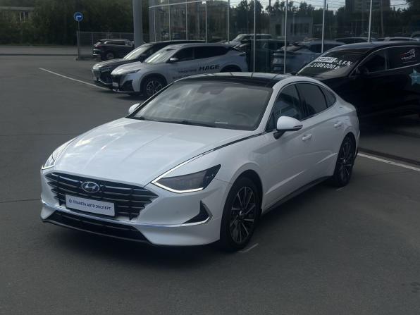 Hyundai Sonata VIII (DN8) с пробегом 2022 года, цена 2 480 000 рублей, 107260 км, седан, Автокод Объявления
