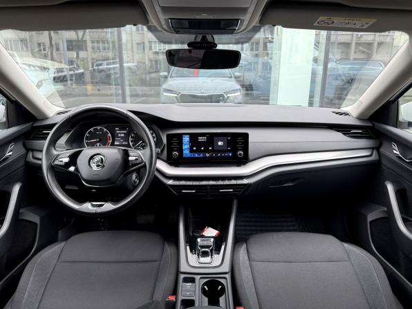 Skoda Octavia IV (A8) с пробегом 2021 года, цена 2 370 000 рублей, 45446 км, лифтбек, Автокод Объявления