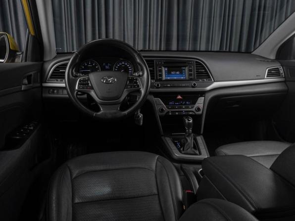 Hyundai Elantra VI (AD) с пробегом 2016 года, цена 1 349 000 рублей, 128365 км, седан, Автокод Объявления