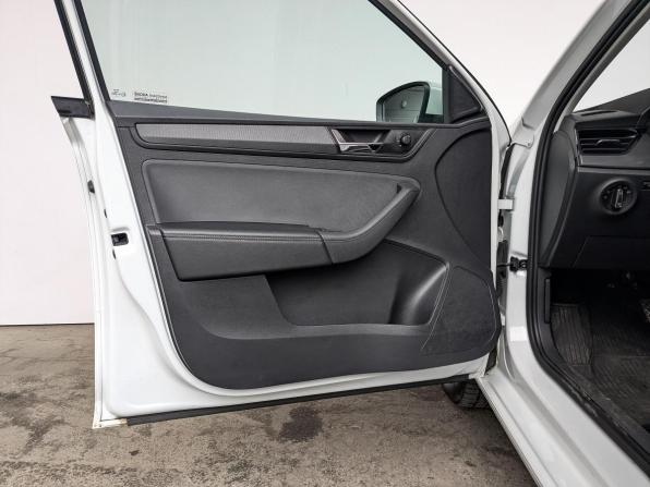 Skoda Rapid II с пробегом 2021 года, цена 1 320 000 рублей, 122508 км, лифтбек, Автокод Объявления