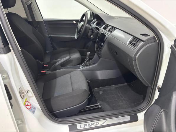 Skoda Rapid I Рестайлинг с пробегом 2019 года, цена 1 280 000 рублей, 93123 км, лифтбек, Автокод Объявления