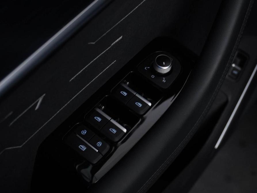 Geely Monjaro I Москва  - изображение 18