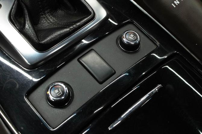 Infiniti QX70 с пробегом 2015 года, цена 3 129 000 рублей, 109386 км, внедорожник, Автокод Объявления
