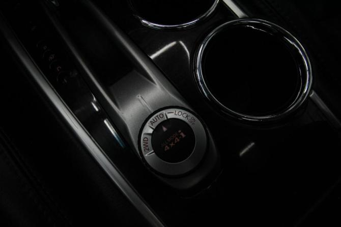 Nissan Pathfinder IV с пробегом 2015 года, цена 1 900 000 рублей, 162090 км, внедорожник, Автокод Объявления