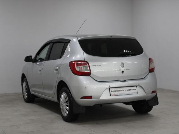 Renault Sandero II с пробегом 2016 года, цена 629 900 рублей, 300996 км, хэтчбек, Автокод Объявления