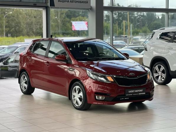 Kia Rio III Рестайлинг с пробегом 2017 года, цена 895 000 рублей, 90293 км, хэтчбек, Автокод Объявления