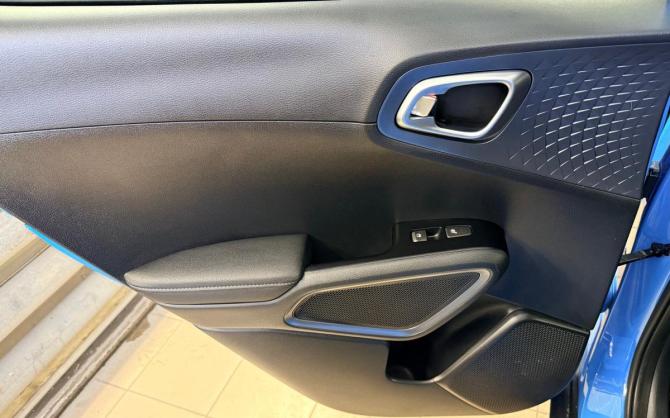 Kia Soul III Рестайлинг с пробегом 2023 года, цена 3 120 000 рублей, 7747 км, хэтчбек, Автокод Объявления