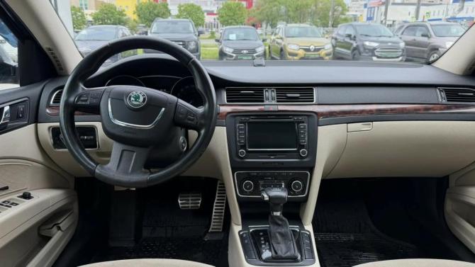 Skoda Superb II с пробегом 2012 года, цена 1 331 000 рублей, 187763 км, универсал, Автокод Объявления