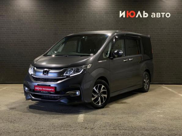 Honda Stepwgn V с пробегом 2015 года, цена 1 850 000 рублей, 181515 км, минивэн, Автокод Объявления