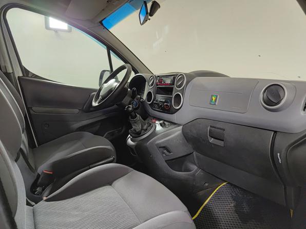 Peugeot Partner II с пробегом 2012 года, цена 605 000 рублей, 256748 км, компактвэн, Автокод Объявления