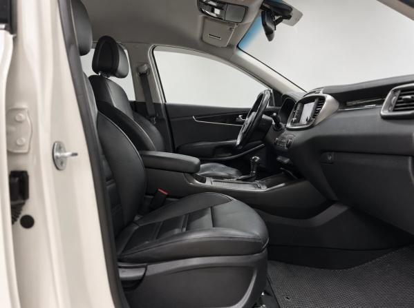 Kia Sorento III Prime Рестайлинг с пробегом 2017 года, цена 2 375 000 рублей, 156026 км, внедорожник, Автокод Объявления