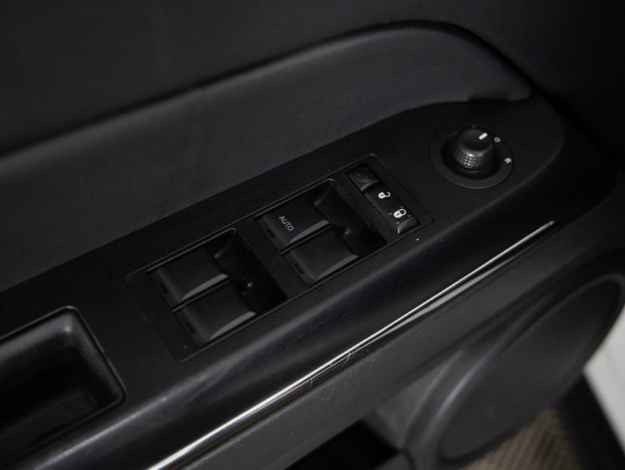 Jeep Compass I Рестайлинг Санкт-Петербург  - изображение 20