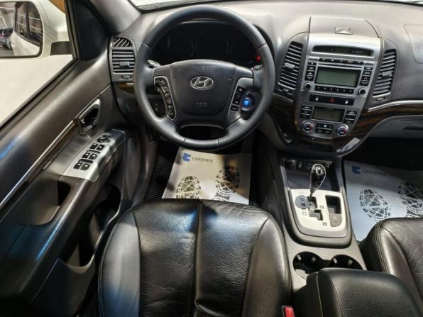 Hyundai Santa Fe II Рестайлинг с пробегом 2010 года, цена 1 220 000 рублей, 270791 км, внедорожник, Автокод Объявления