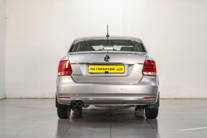 Volkswagen Polo V Рестайлинг с пробегом 2018 года, цена 1 529 000 рублей, 85600 км, седан, Автокод Объявления