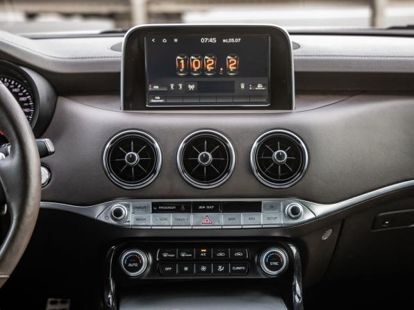 Kia Stinger I с пробегом 2018 года, цена 2 398 000 рублей, 152257 км, лифтбек, Автокод Объявления