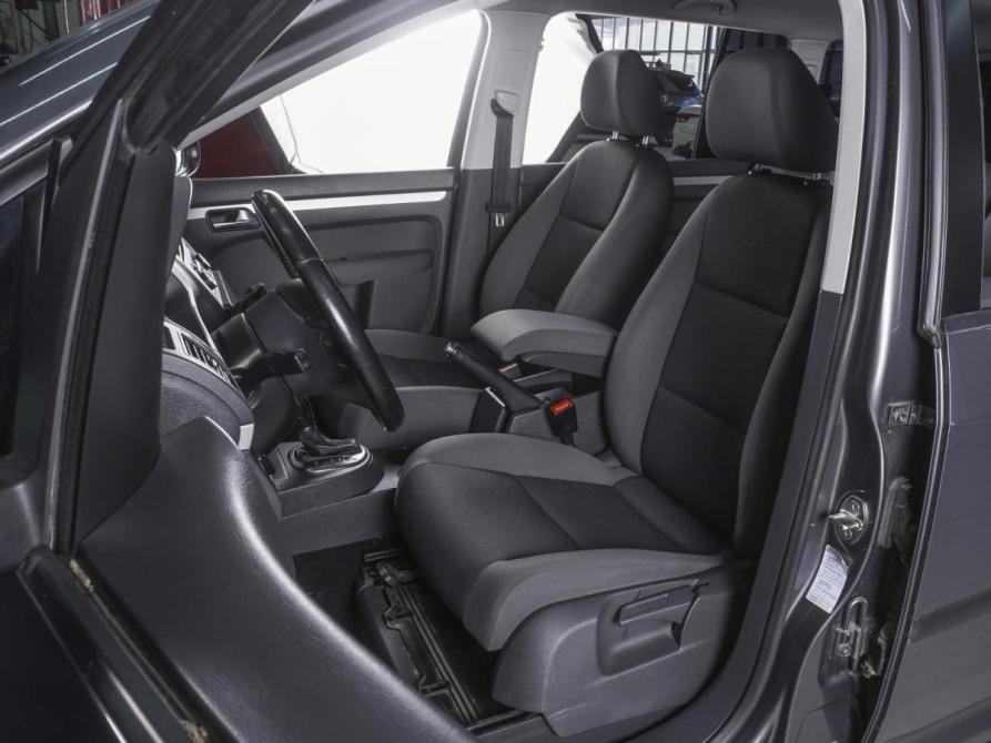 Volkswagen Touran I Рестайлинг 2 Ростов-на-Дону  - изображение 10