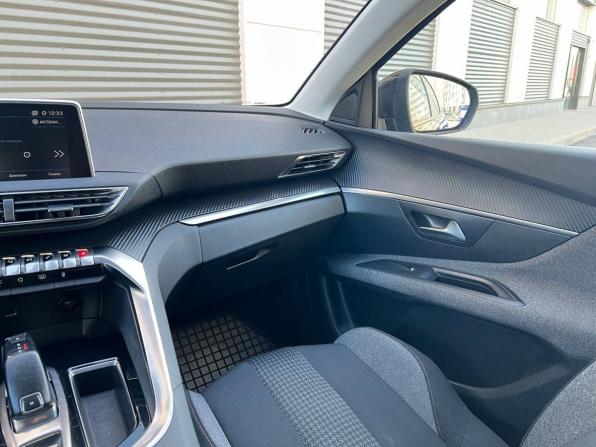 Peugeot 3008 II с пробегом 2019 года, цена 1 640 000 рублей, 154258 км, внедорожник, Автокод Объявления