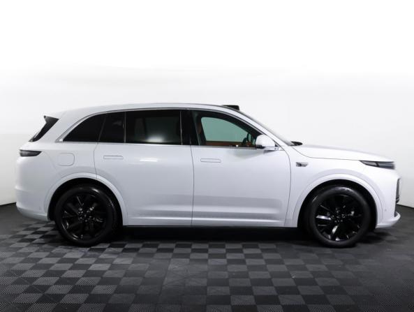 Li Auto (Lixiang) L7 I с пробегом 2023 года, цена 6 390 000 рублей, 23769 км, внедорожник, Автокод Объявления