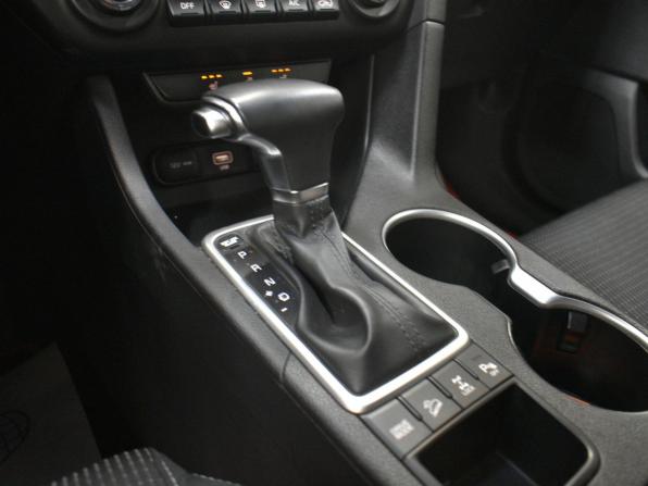 Kia Sportage IV Рестайлинг с пробегом 2021 года, цена 2 949 000 рублей, 63200 км, внедорожник, Автокод Объявления