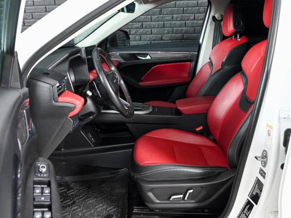 Haval Jolion I Рестайлинг с пробегом 2024 года, цена 2 100 000 рублей, 34387 км, внедорожник, Автокод Объявления