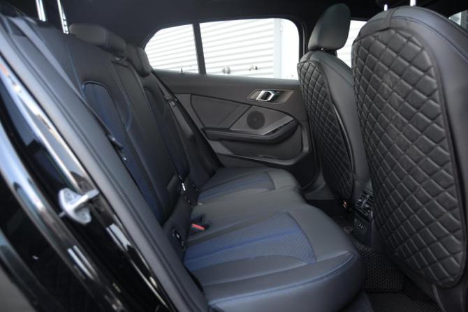 BMW 1 серии III (F40) с пробегом 2023 года, цена 3 200 000 рублей, 17304 км, хэтчбек, Автокод Объявления