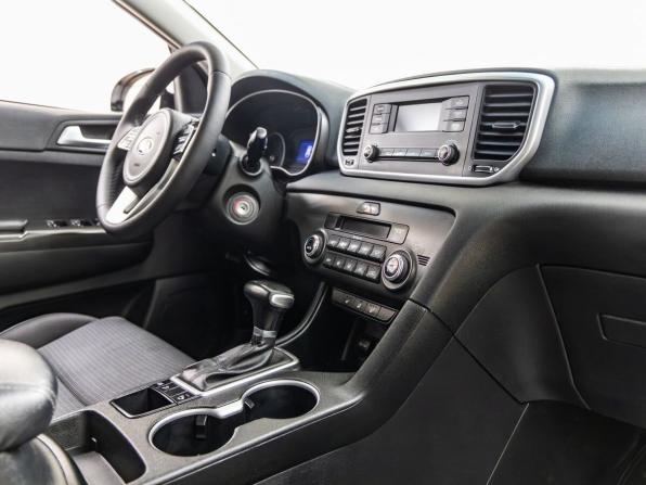 Kia Sportage IV Рестайлинг с пробегом 2019 года, цена 1 740 000 рублей, 95277 км, внедорожник, Автокод Объявления