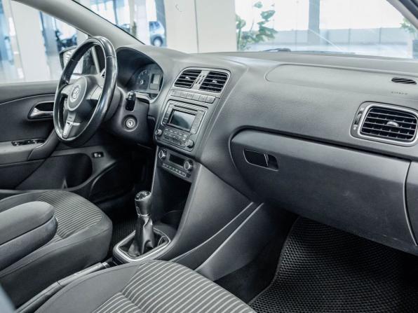 Volkswagen Polo V с пробегом 2013 года, цена 717 000 рублей, 126861 км, седан, Автокод Объявления