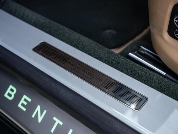 Bentley Flying Spur III с пробегом 2021 года, цена 17 550 000 рублей, 60522 км, седан, Автокод Объявления