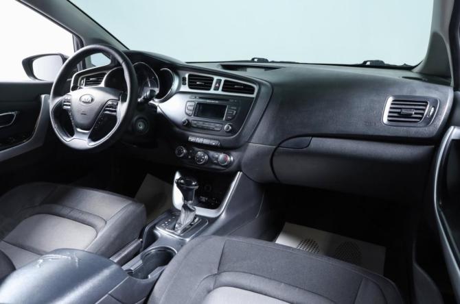 Kia Ceed II с пробегом 2013 года, цена 899 000 рублей, 271000 км, хэтчбек, Автокод Объявления