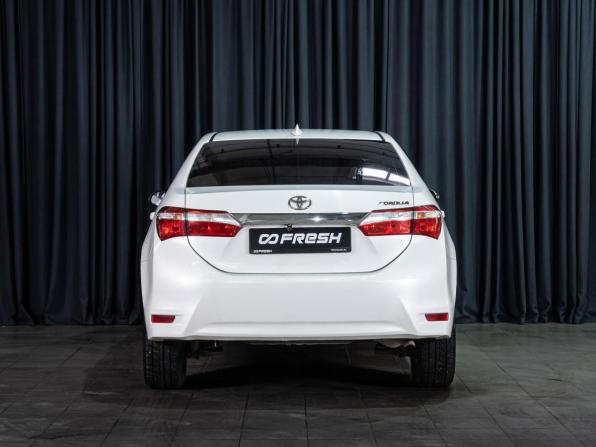Toyota Corolla XI (E160 E170 E180) Рестайлинг 1 с пробегом 2017 года, цена 1 590 000 рублей, 162549 км, седан, Автокод Объявления