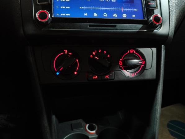 Volkswagen Polo V с пробегом 2013 года, цена 550 000 рублей, 285537 км, седан, Автокод Объявления