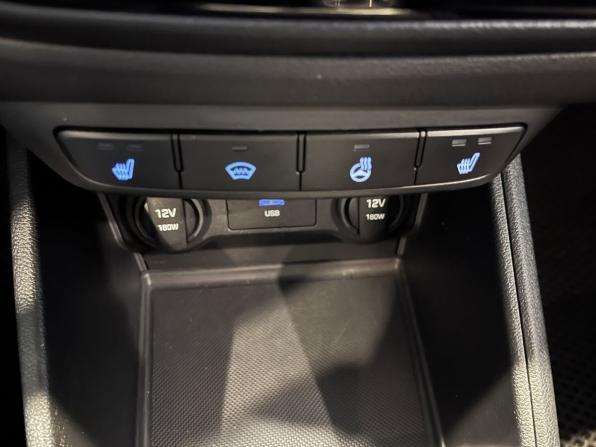 Hyundai Solaris II Рестайлинг с пробегом 2022 года, цена 1 700 000 рублей, 86046 км, седан, Автокод Объявления