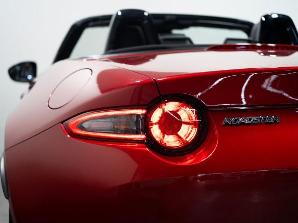Mazda Roadster IV (ND) с пробегом 2015 года, цена 1 800 000 рублей, 122000 км, кабриолет, Автокод Объявления