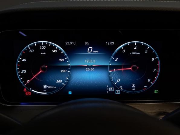 Mercedes-Benz E-Класс V (W213 S213 C238) Рестайлинг с пробегом 2021 года, цена 5 435 000 рублей, 52400 км, седан, Автокод Объявления