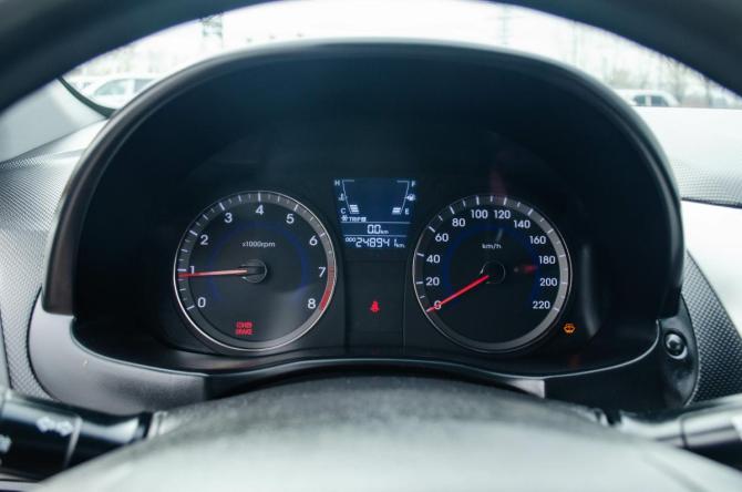 Hyundai Solaris I с пробегом 2013 года, цена 670 000 рублей, 249000 км, седан, Автокод Объявления