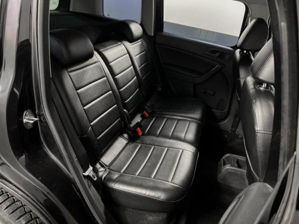 Skoda Yeti I с пробегом 2012 года, цена 729 900 рублей, 299886 км, внедорожник, Автокод Объявления