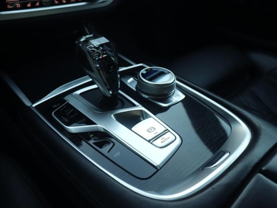 BMW 7 серии VI (G11/G12) Рестайлинг Казань  - изображение 11