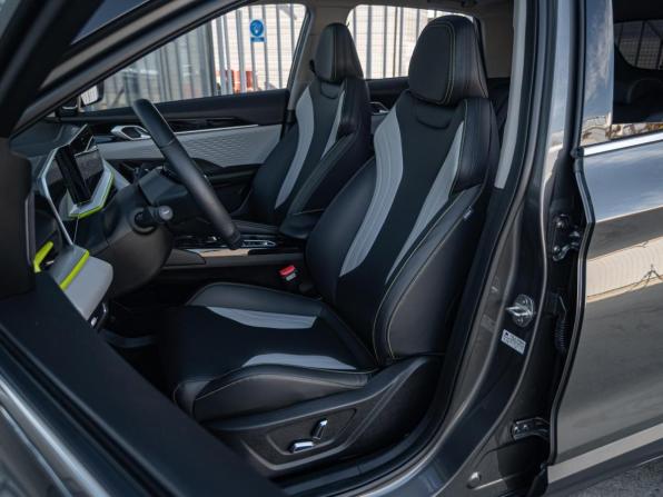 Geely Coolray I Рестайлинг с пробегом 2023 года, цена 1 990 000 рублей, 14132 км, внедорожник, Автокод Объявления