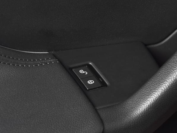 Jaguar F-Pace I с пробегом 2017 года, цена 2 499 999 рублей, 69592 км, внедорожник, Автокод Объявления