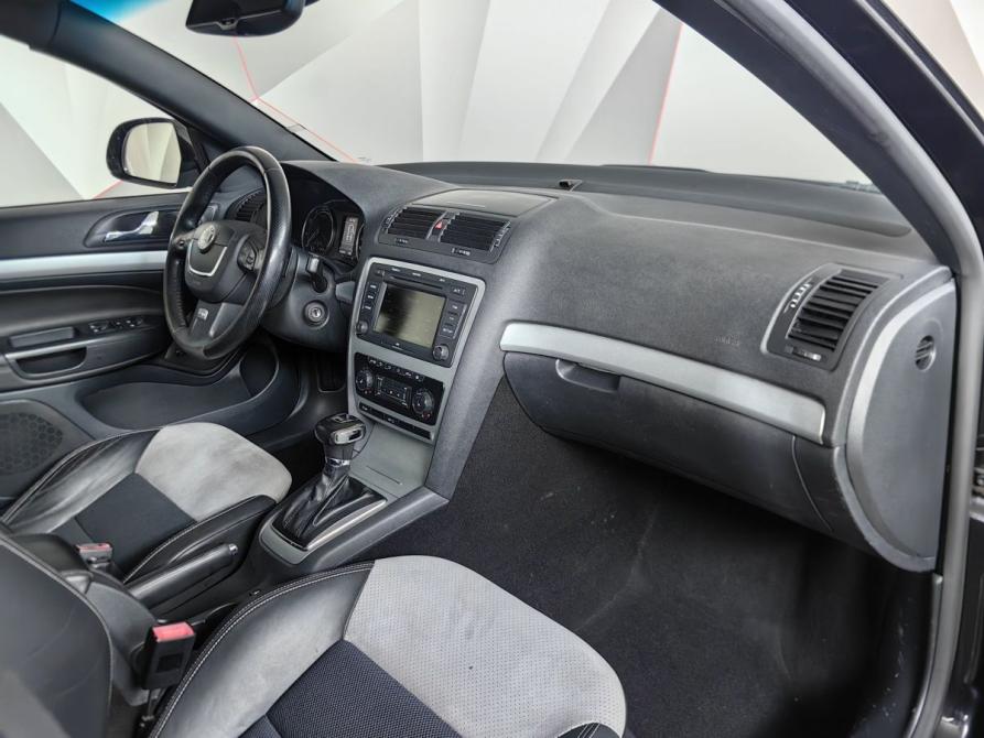 Skoda Octavia RS II Рестайлинг Москва  - изображение 12
