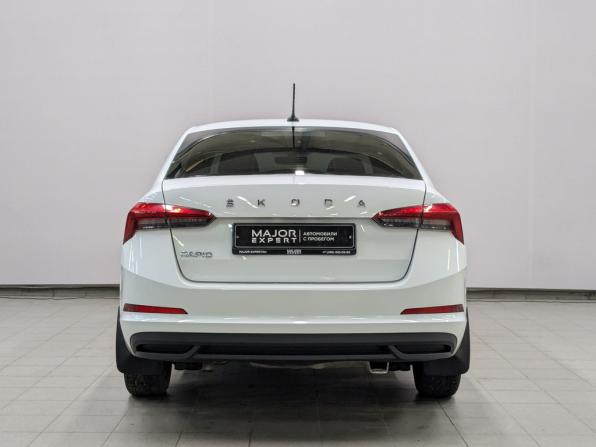 Skoda Rapid II с пробегом 2021 года, цена 1 600 000 рублей, 94262 км, лифтбек, Автокод Объявления