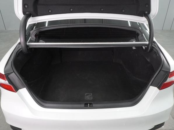 Toyota Camry VIII (XV70) с пробегом 2019 года, цена 2 915 000 рублей, 95172 км, седан, Автокод Объявления