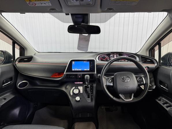 Toyota Sienta II с пробегом 2016 года, цена 1 377 000 рублей, 85129 км, минивэн, Автокод Объявления