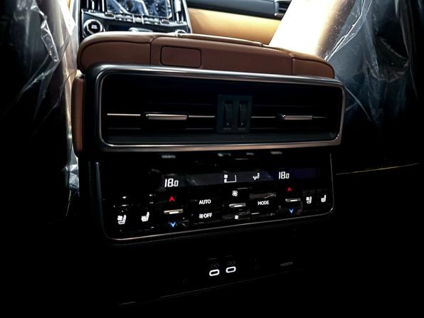 Lexus LX IV с пробегом 2025 года, цена 20 999 000 рублей, 1510 км, внедорожник, Автокод Объявления