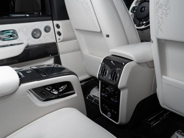 Rolls-Royce Cullinan I Рестайлинг с пробегом 2025 года, цена 67 500 000 рублей, 449 км, внедорожник, Автокод Объявления