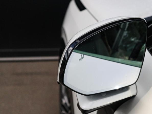 Lynk &amp; Co 900 с пробегом 2025 года, цена 7 280 000 рублей, 28913 км, внедорожник, Автокод Объявления