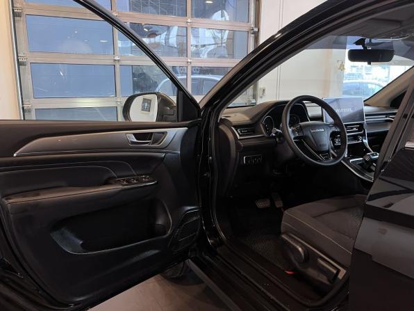 Haval M6 II с пробегом 2024 года, цена 1 820 000 рублей, 23210 км, внедорожник, Автокод Объявления